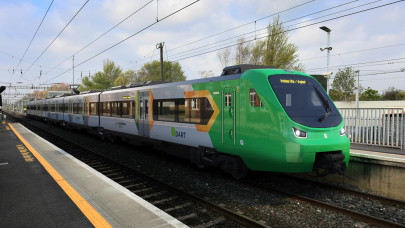 Alstom presents train to run on non-electrified sections with energy stored in batteries