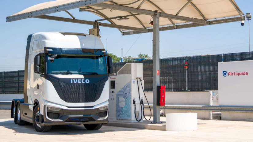 IVECO to deliver the first hydrogen powered trucks this year